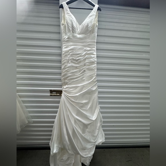 Madison Collection Ivory Satin Wedding Gown – Style 5519 – Size 8 – Corset Back - Picture 4 of 15